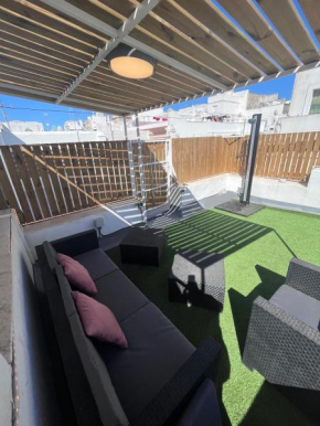 GATU PREMIUM Villa Galeona, con terraza chillout privada , Preferente mayores de 25 años y familias